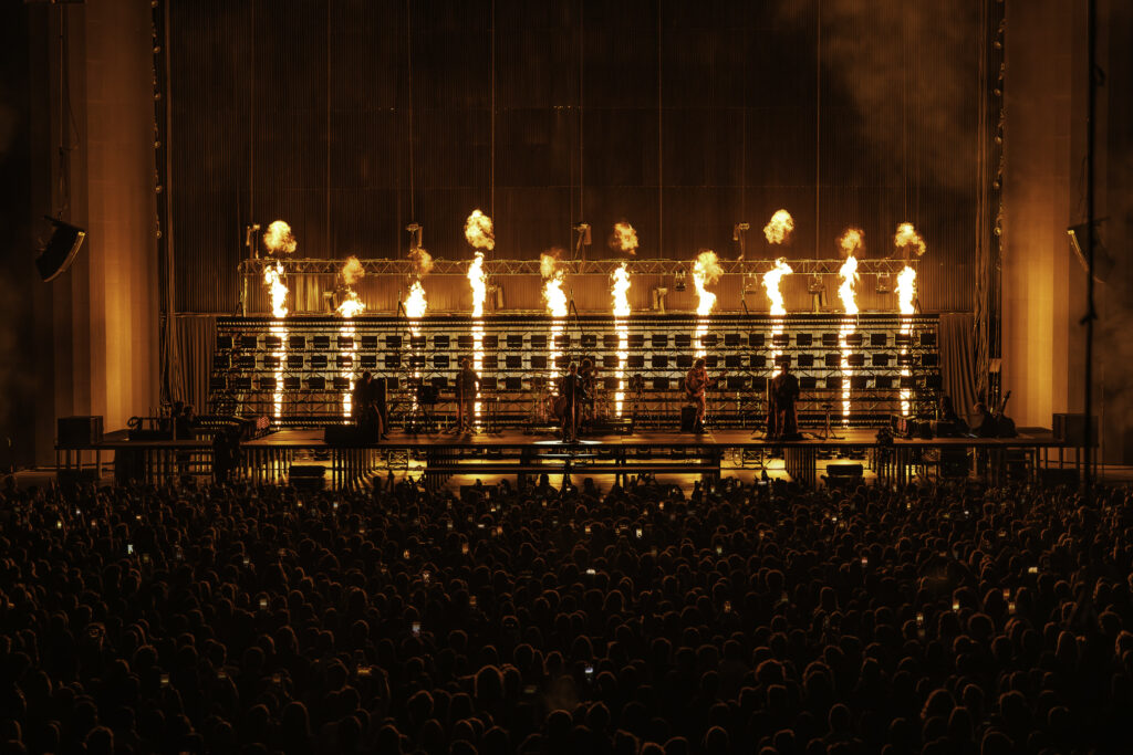 Babasónicos agota dos Movistar Arena y presenta oficialmente su nuevo álbum "Cuerpos Vol. 1"